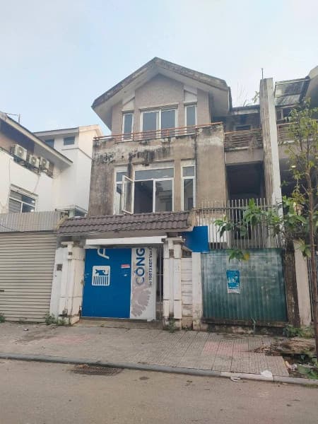 Biệt thự xây thô 4 tầng ĐTM Văn Phú, DT 200m2, MT 10m, 48.5 tỷ Hà Đông