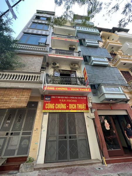 Cho thuê nhà nguyên căn 5 tầng, 6 ngủ, 5WC phố Hoàng Sâm hợp ở gia đình, làm văn phòng...