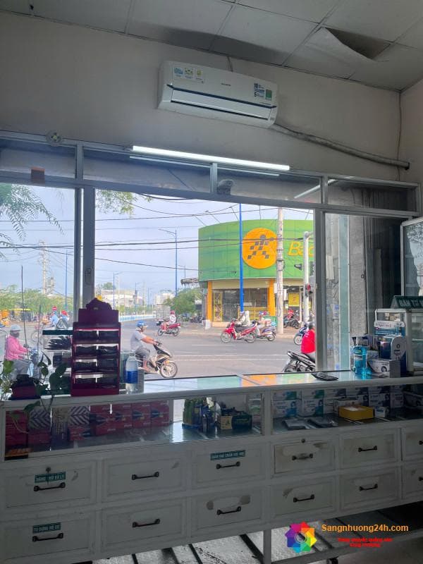 SANG NHƯỢNG NHÀ THUỐC ĐANG HOẠT ĐỘNG ỔN ĐỊNH – MẶT TIỀN ĐƯỜNG LỚN PHƯỜNG PHƯỚC THẮNG, TP.HCM - ảnh 2