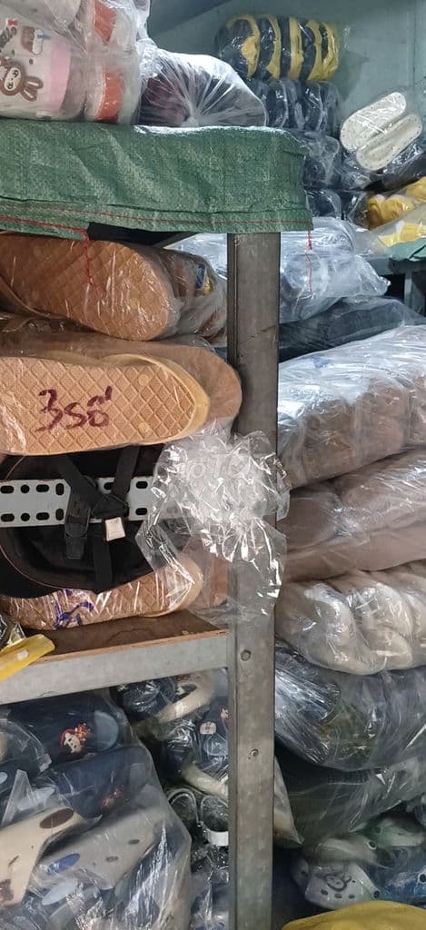 Sang Cửa Hàng Giày Dép